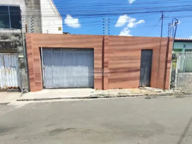 Casa com 4 Quartos para alugar, 68m² no Angelim, Teresina