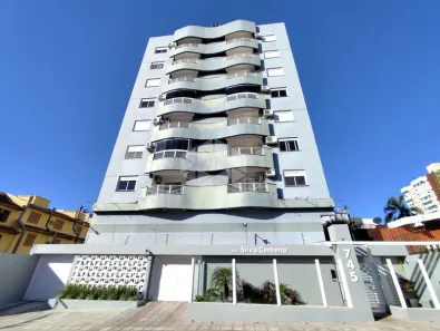 Apartamento com 2 Quartos para alugar, 65m² no Centro, Santa Maria