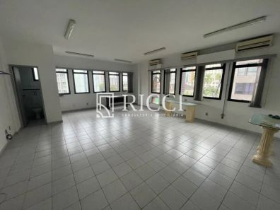 Sala Comercial à venda, 55m² no Gonzaga, Santos