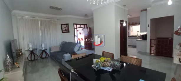 Casa com 4 Quartos à venda, 245m² no Jardim Riviera, Franca