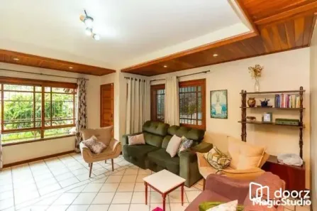 Casa com 5 Quartos à venda, 235m² no Cavalhada, Porto Alegre