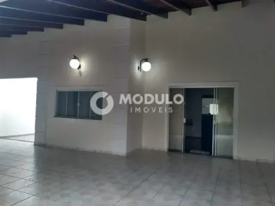 Casa com 3 Quartos à venda, 160m² no Jardim Europa, Uberlândia