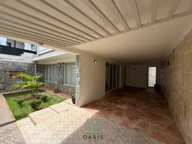 Imóvel Comercial com 3 Quartos para alugar, 233m² no Centro, Franca