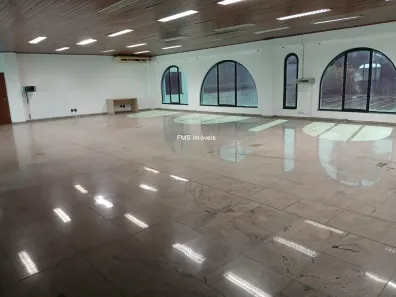 Imóvel Comercial para alugar, 1250m² no Jardim Everest, São Paulo