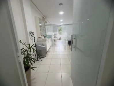 Sala Comercial à venda, 37m² no Córrego Grande, Florianópolis