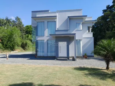 Casa com 3 Quartos à venda, 250m² no Centro, Massaranduba