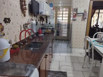 Casa com 3 Quartos à venda, 180m² no Jardim das Indústrias, Jacareí