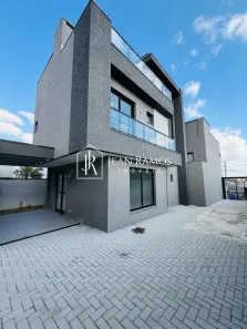 Sobrado com 3 Quartos à venda, 199m² no Uberaba, Curitiba