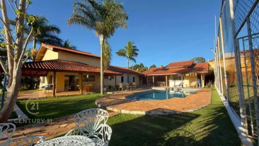 Fazenda/Sítio com 4 Quartos à venda, 327m² no , Piracaia