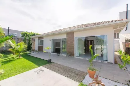 Casa com 3 Quartos para alugar, 106m² no Campeche, Florianópolis