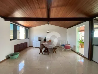 Casa com 3 Quartos à venda, 239m² no Centro, Maricá