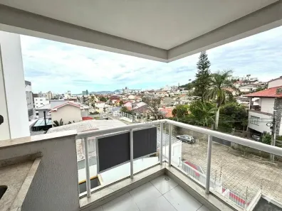Apartamento com 2 Quartos à venda, 62m² no Coqueiros, Florianópolis