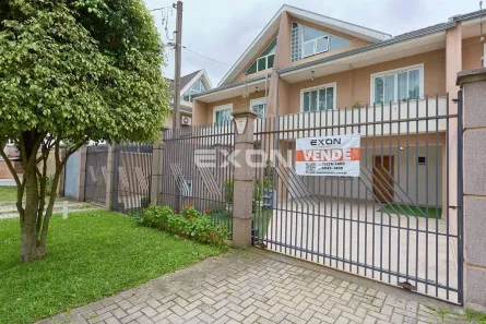 Sobrado com 3 Quartos à venda, 143m² no Fanny, Curitiba