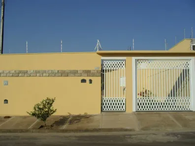 Casa com 2 Quartos à venda, 90m² no Jardim Embaré, São Carlos