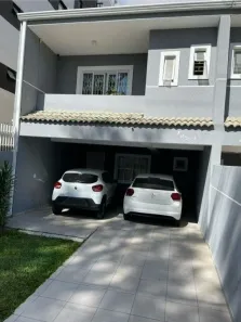 Sobrado com 3 Quartos à venda, 181m² no Novo Mundo, Curitiba
