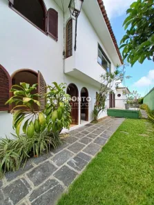 Casa com 6 Quartos à venda, 446m² no Várzea, Recife
