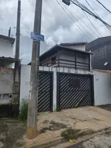 Sobrado com 3 Quartos para alugar, 250m² no Jardim dos Ipês, Sumaré