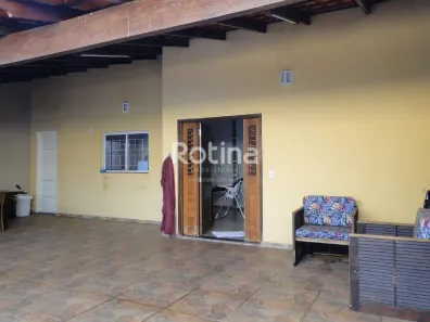 Casa com 3 Quartos à venda, 155m² no Cidade Jardim, Uberlândia