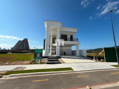 Casa com 4 Quartos à venda, 181m² no Perequê, Porto Belo