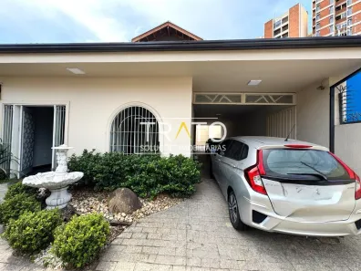 Imóvel Comercial com 8 Quartos para venda ou aluguel, 350m² no Centro, Campinas