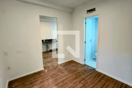 Kitnet com 1 Quarto à venda, 32m² no Vila Gumercindo, São Paulo