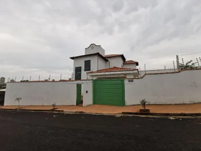 Casa com 3 Quartos à venda, 127m² no Jardim Morumbi, Araraquara