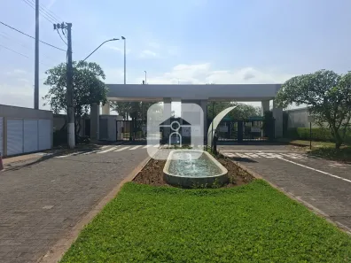 Casa de Condomínio com 3 Quartos para alugar, 110m² no Morada da Colina, Uberlândia