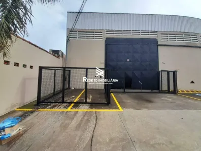 Galpão/Depósito/Armazém para alugar, 600m² no Custódio Pereira, Uberlândia