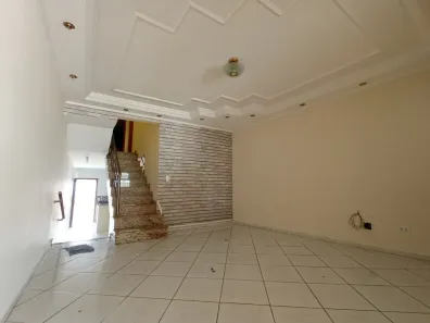 Sobrado com 3 Quartos à venda, 200m² no Vila Tibiriçá, Santo André