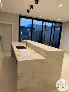Casa de Condomínio com 3 Quartos à venda, 246m² no Morada dos Nobres, Cuiabá