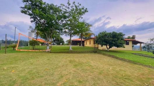 Fazenda/Sítio com 3 Quartos à venda, 350m² no Nogueira, Guararema
