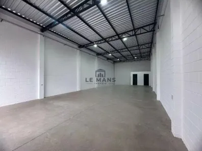 Galpão/Depósito/Armazém para alugar, 130m² no CECAP, Piracicaba