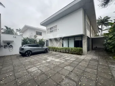 Sobrado com 4 Quartos à venda, 326m² no Alto de Pinheiros, São Paulo
