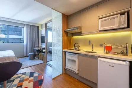 Apartamento com 1 Quarto para alugar, 29m² no Água Verde, Curitiba