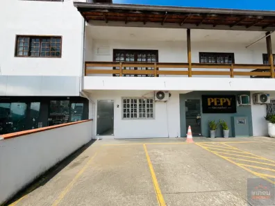 Sala Comercial para alugar, 49m² no América, Joinville