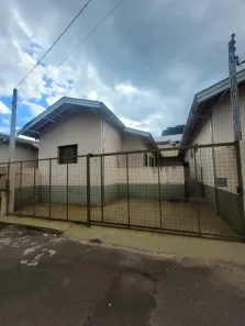 Casa com 2 Quartos para alugar, 80m² no Centro, Botucatu