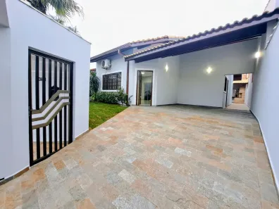 Casa com 3 Quartos para alugar, 148m² no Balneário Três Marias, Peruíbe