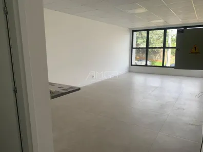 Sala Comercial com 1 Quarto para alugar, 49m² no Swiss Park, Campinas