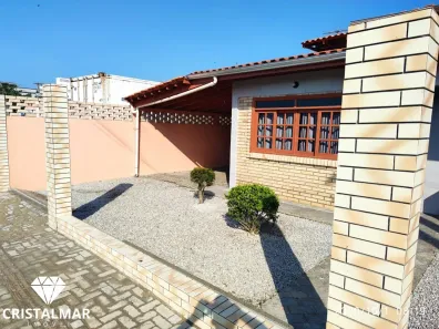 Casa com 4 Quartos à venda, 133m² no Bombas, Bombinhas