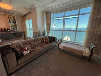 Apartamento com 4 Quartos para alugar, 180m² no Centro, Balneário Camboriú