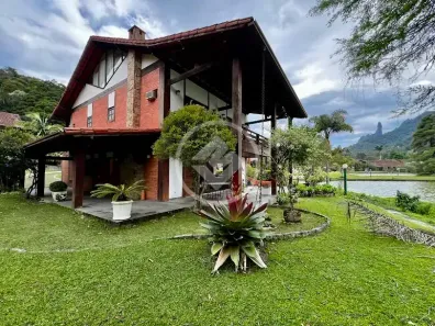 Casa de Condomínio com 4 Quartos à venda, 348m² no Carlos Guinle, Teresópolis