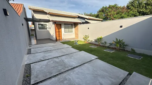 Casa com 2 Quartos à venda, 90m² no Jardim Atlântico Leste (Itaipuaçu), Maricá