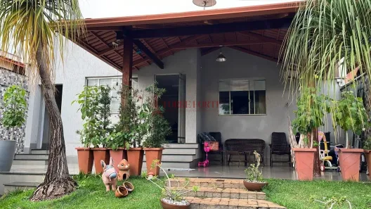 Casa de Condomínio com 4 Quartos à venda, 310m² no Fazenda Petrópolis - Residencial Monte Verde, Goiânia