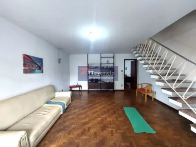 Casa com 3 Quartos à venda, 230m² no Vila Gumercindo, São Paulo
