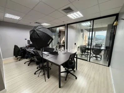 Sala Comercial para alugar, 51m² no Dezoito do Forte Empresarial/Alphaville., Barueri