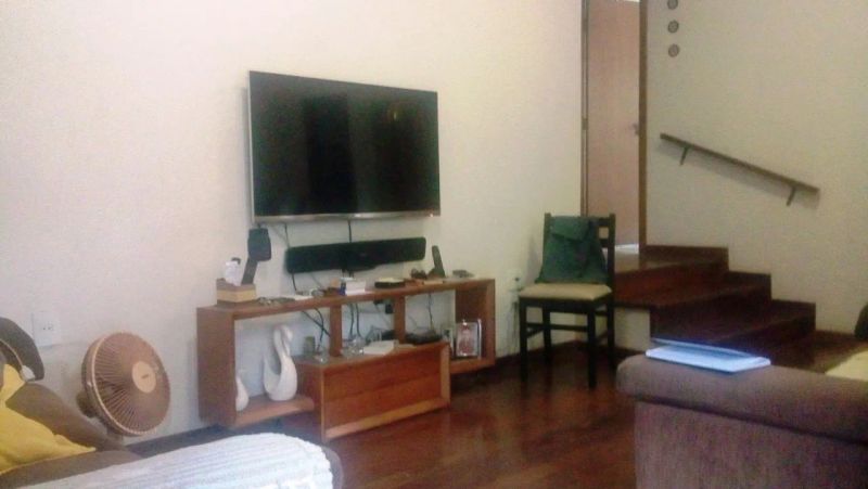 Casa com 2 quartos — Caiçaras, Belo Horizonte