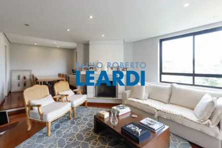 Apartamento com 3 Quartos à venda, 130m² no Santa Cecília, São Paulo