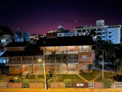 Imóvel Comercial com 12 Quartos à venda, 1840m² no Canasvieiras, Florianópolis