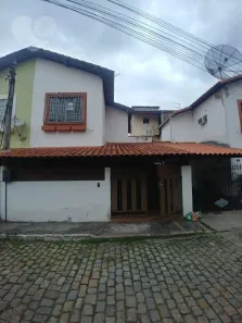 Casa de Condomínio com 2 Quartos à venda, 86m² no Camarão, São Gonçalo