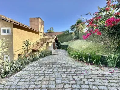 Casa de Condomínio com 3 Quartos para venda ou aluguel, 1020m² no Chácara São João, Carapicuíba